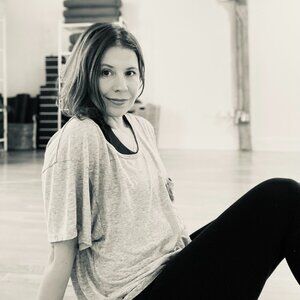 Meet your Posher, Caitlin